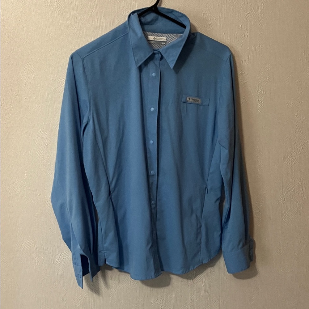 Columbia Womens Long-Sleeve Blue Button-Up Shirt